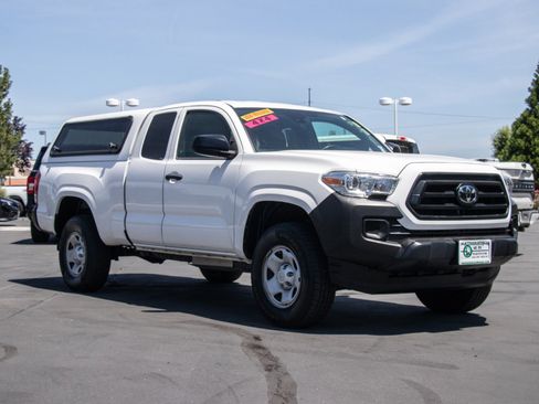 Used 2021 Toyota Tacoma SR5 image 1