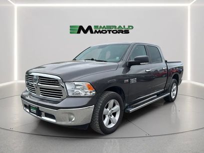 Used 2017 RAM 1500 Classic SLT w/ SLT Plus D￩cor Group