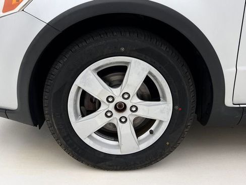 Used 2010 Suzuki SX4 Touring AWD/4WD image 25
