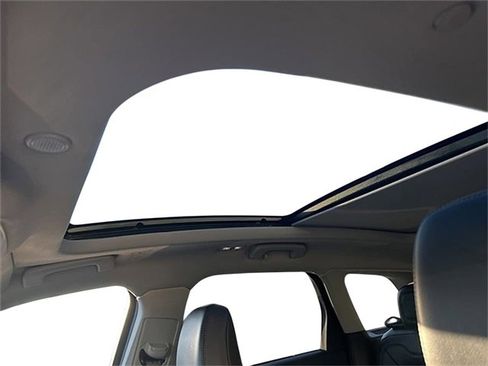 Used 2022 Lincoln Corsair Reserve w/ Equipment Group 201A image 16