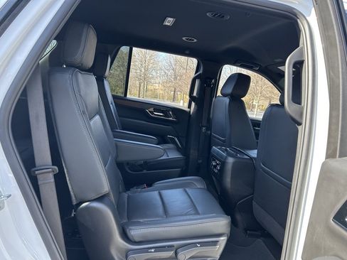 Used 2025 GMC Yukon Denali image 46