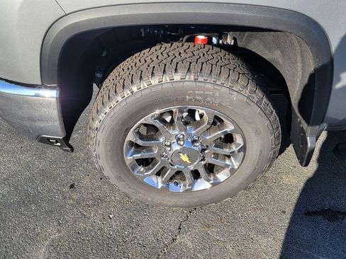 New 2026 Chevrolet Silverado 2500 LTZ w/ LTZ Convenience Package AWD/4WD image 6