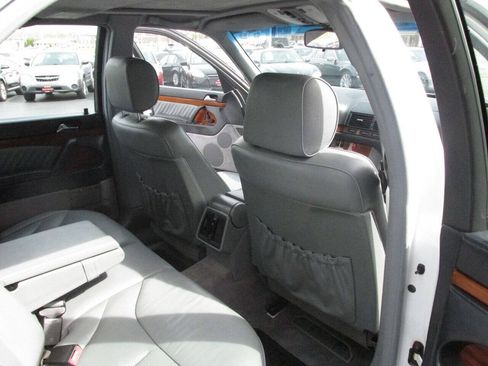 Used 1992 Mercedes-Benz 400 E image 40