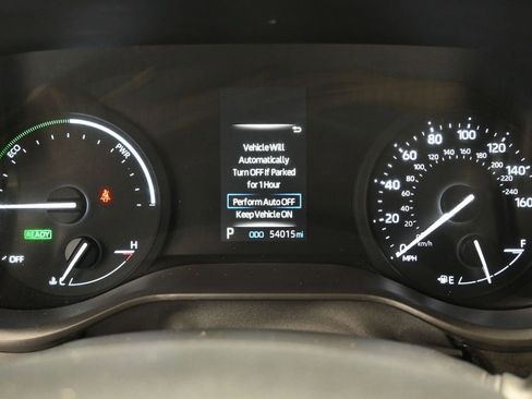 Used 2024 Toyota Sienna LE image 18