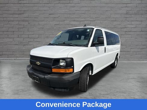 Used 2017 Chevrolet Express 2500 LS RWD image 4