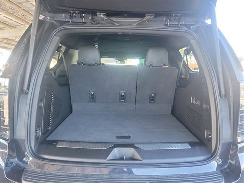 New 2025 Chevrolet Suburban Premier image 20
