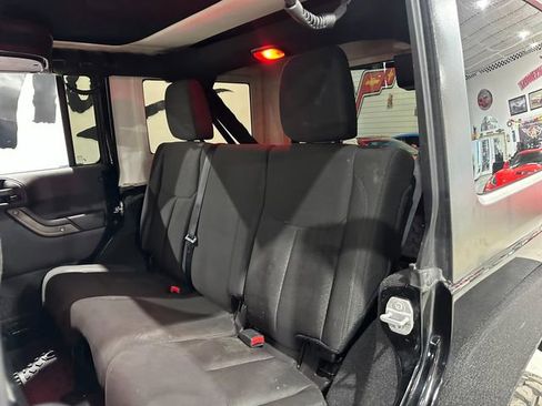 Used 2016 Jeep Wrangler Unlimited Sport w/ Quick Order Package 23S image 15