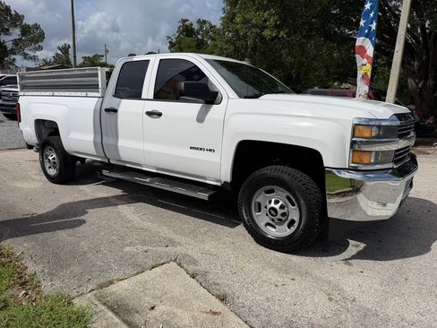 Used 2016 Chevrolet Silverado 2500 W/T w/ WT Convenience Package RWD image 3