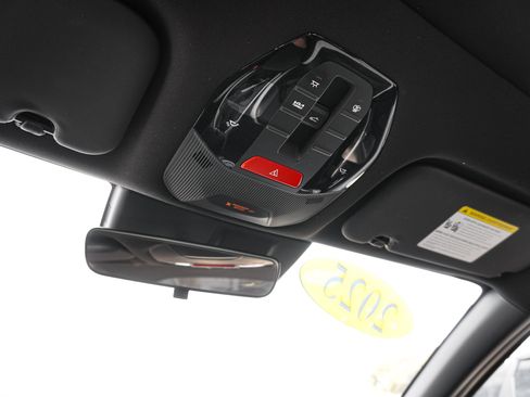 Used 2025 Kia K4 GT-Line w/ GT-Line Premium Package image 28