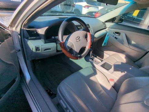 Used 2009 Toyota Camry LE FWD image 7