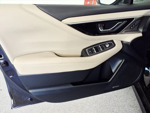 Used 2022 Subaru Legacy Limited image 12