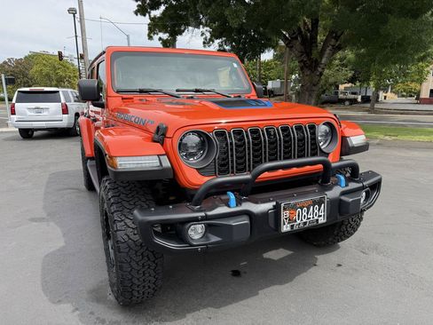 Used 2023 Jeep Wrangler Unlimited Rubicon 4xe AWD/4WD image 4