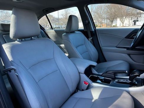 Used 2015 Honda Accord EX-L image 26
