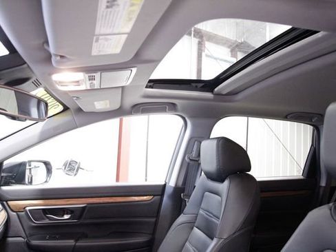 Used 2020 Honda CR-V Touring image 37
