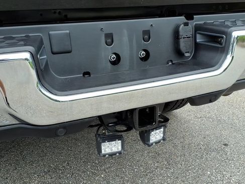 Used 2024 RAM 2500 Tradesman w/ Chrome Appearance Group AWD/4WD image 12