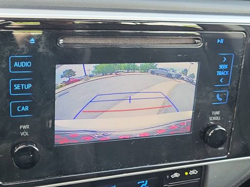 Used 2019 Toyota Corolla LE FWD image 21