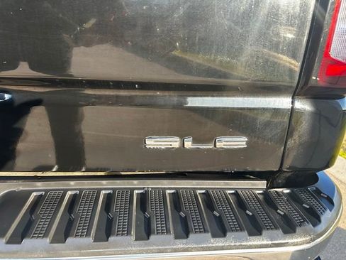 Used 2021 GMC Sierra 1500 SLE image 9