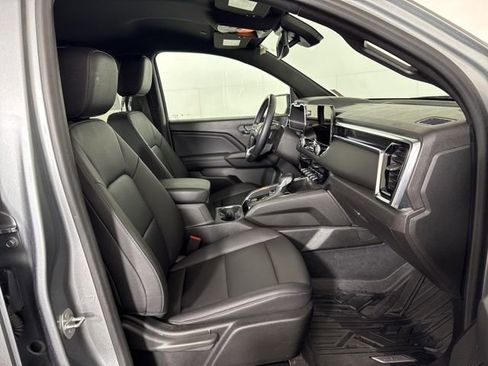 Used 2023 GMC Canyon Elevation w/ Elevation Premium Package AWD/4WD image 4