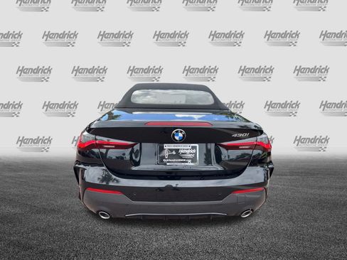 Certified 2022 BMW 430i Convertible w/ M Sport Package RWD image 9