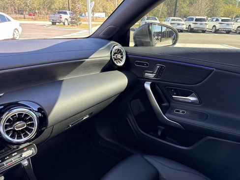 Used 2024 Mercedes-Benz CLA 250 4MATIC image 22