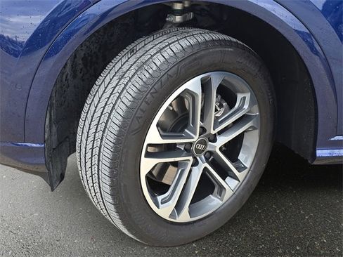 Certified 2025 Audi Q5 Premium w/ Convenience Package image 33