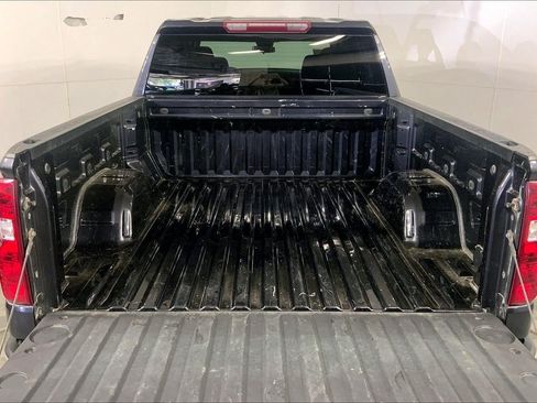Used 2024 Chevrolet Silverado 1500 LT AWD/4WD image 4