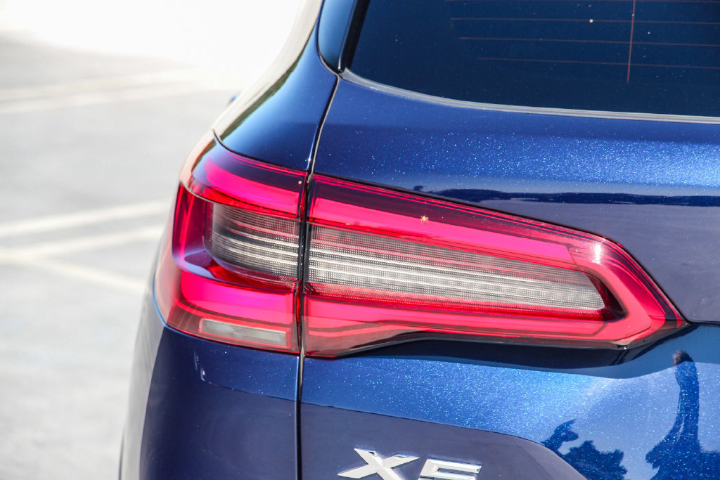 Used 2020 BMW X5 xDrive40i w/ Premium Package AWD/4WD image 7