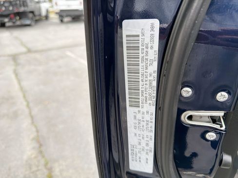 Used 2018 RAM 2500 Laramie image 17