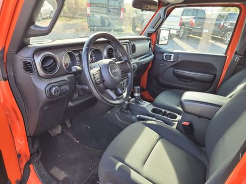 Used 2020 Jeep Gladiator Sport w/ Quick Order Package 24S image 14