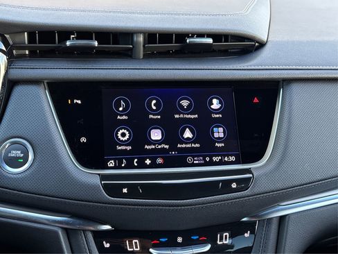 New 2025 Cadillac XT5 Luxury image 24