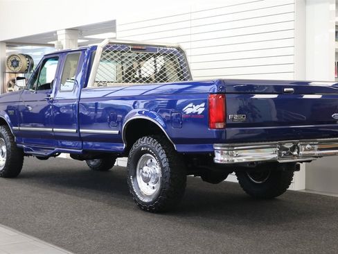 Used 1997 Ford F250 XLT AWD/4WD image 6