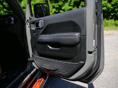 Used 2020 Jeep Wrangler Unlimited Rubicon AWD/4WD image 41