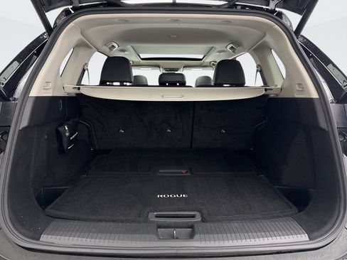 Used 2023 Nissan Rogue SL image 18