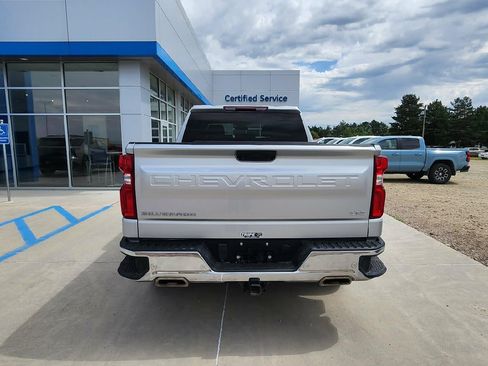 Used 2022 Chevrolet Silverado 1500 LTZ AWD/4WD image 5
