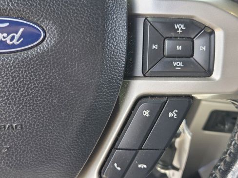 Used 2022 Ford F250 Lariat w/ Black Appearance Package AWD/4WD image 24