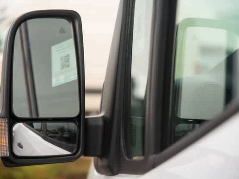 Used 2025 Mercedes-Benz Sprinter 2500 image 20
