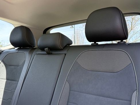 New 2026 Volkswagen Taos SE AWD/4WD image 20