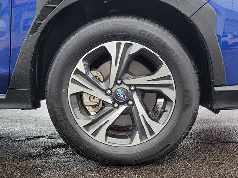 Used 2024 Subaru Crosstrek 2.0i Premium image 5