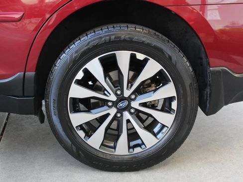 Used 2017 Subaru Outback 2.5i Limited AWD/4WD image 44