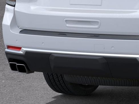 New 2026 Chevrolet Suburban High Country image 14