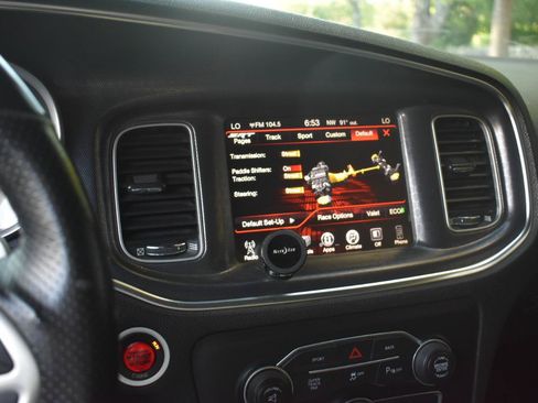 Used 2015 Dodge Charger R/T Scat Pack w/ Beats Audio Group RWD image 31