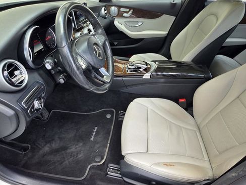 Used 2015 Mercedes-Benz C 300 Sedan image 7