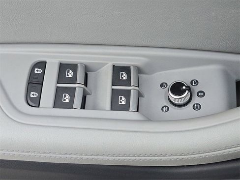 Used 2023 Audi A4 2.0T Premium Plus w/ Premium Plus Package image 22