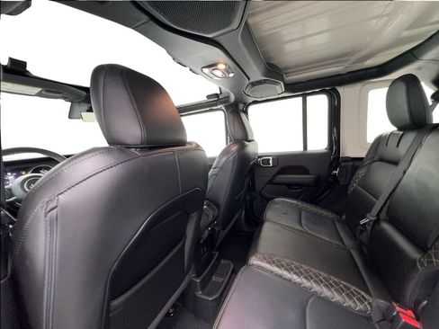 Used 2023 Jeep Wrangler Unlimited Sahara AWD/4WD image 23