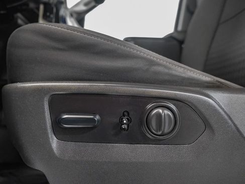 Used 2022 Chevrolet Silverado 2500 LT AWD/4WD image 30