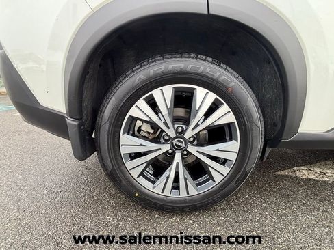 Certified 2023 Nissan Rogue SV w/ SV Premium B Package AWD/4WD image 22