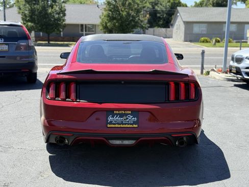 Used 2017 Ford Mustang Coupe RWD image 6