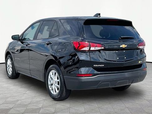 Used 2024 Chevrolet Equinox LS w/ LS Convenience Package FWD image 4