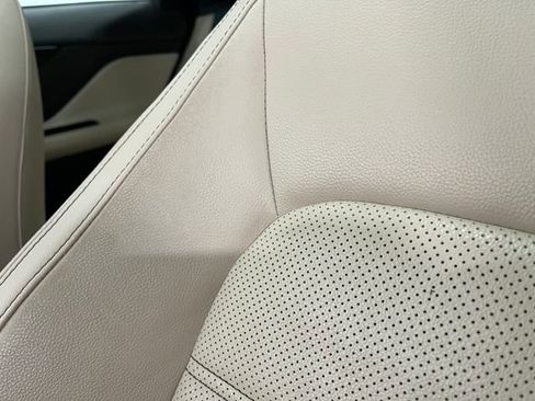 Used 2019 Jaguar F-PACE Prestige image 20