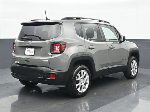 Used 2022 Jeep Renegade Latitude w/ Convenience Group image 6